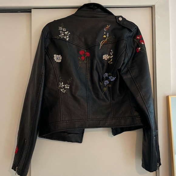Fate by LFD leather jacket with embroidered flowers - Picture 3 of 6